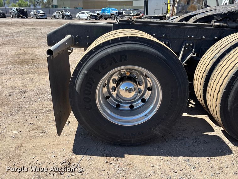 image for item YA3794 2025 Kenworth W990 semi truck