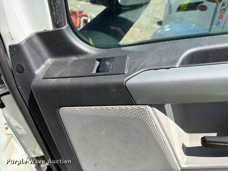 image for item YA3804 2020 Freightliner Cascadia 126 semi truck