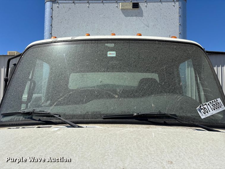image for item YA3831 2019 Freightliner Business Class M2 box truck