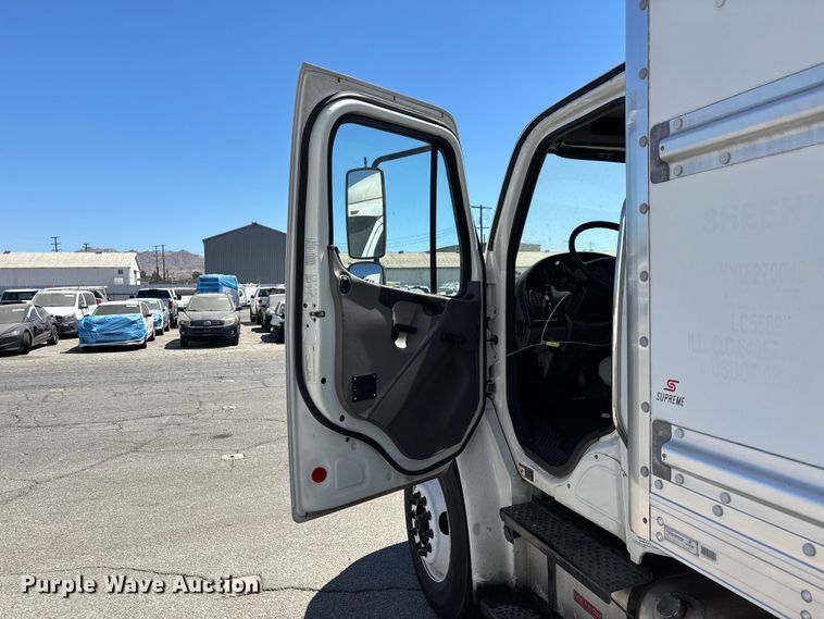 image for item YA3831 2019 Freightliner Business Class M2 box truck