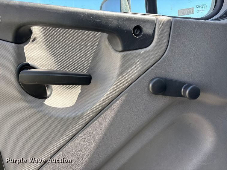 image for item YA3831 2019 Freightliner Business Class M2 box truck