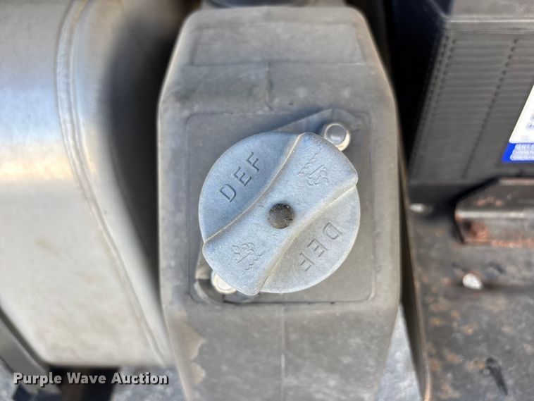 image for item YA3831 2019 Freightliner Business Class M2 box truck