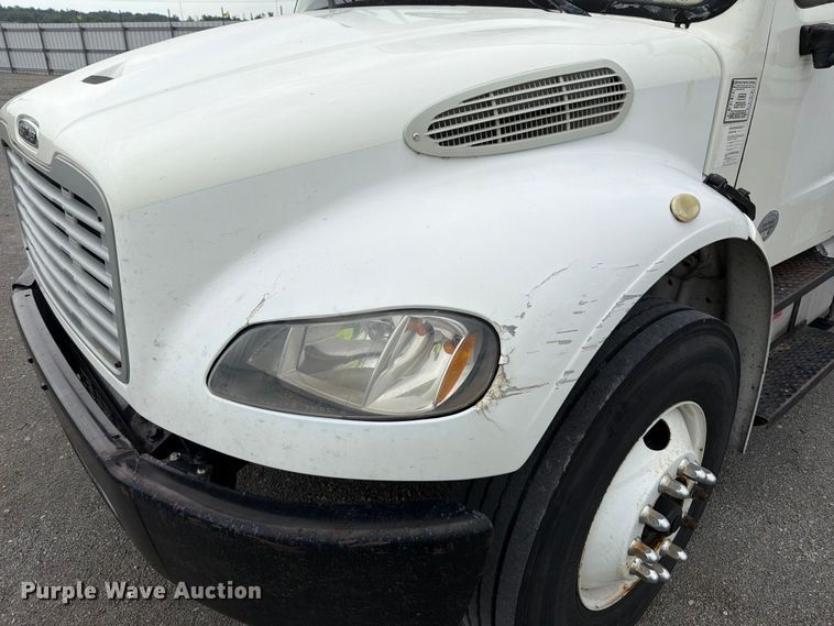 image for item YA3848 2018 Freightliner Business Class M2 box truck