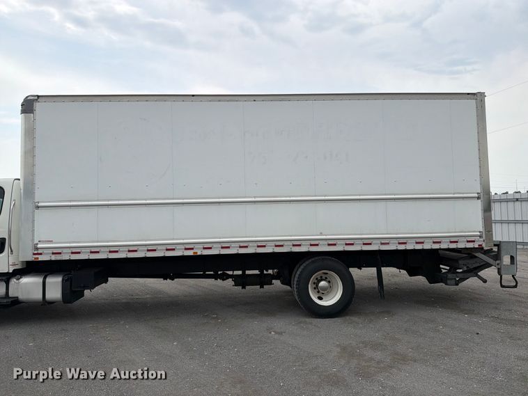 image for item YA3848 2018 Freightliner Business Class M2 box truck