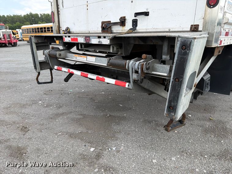 image for item YA3848 2018 Freightliner Business Class M2 box truck