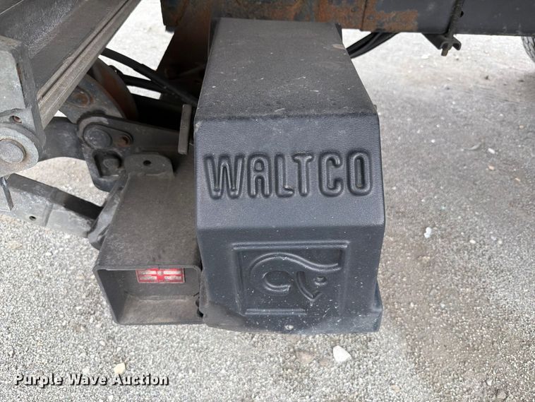 image for item YA3848 2018 Freightliner Business Class M2 box truck