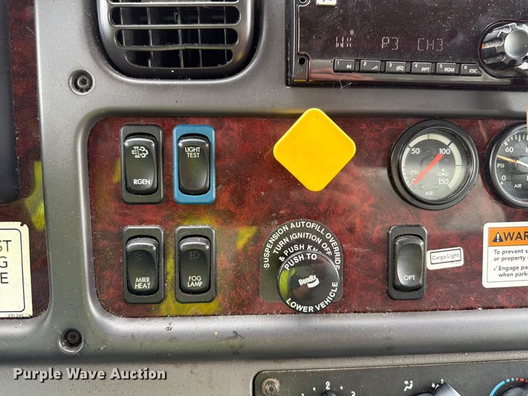 image for item YA3848 2018 Freightliner Business Class M2 box truck