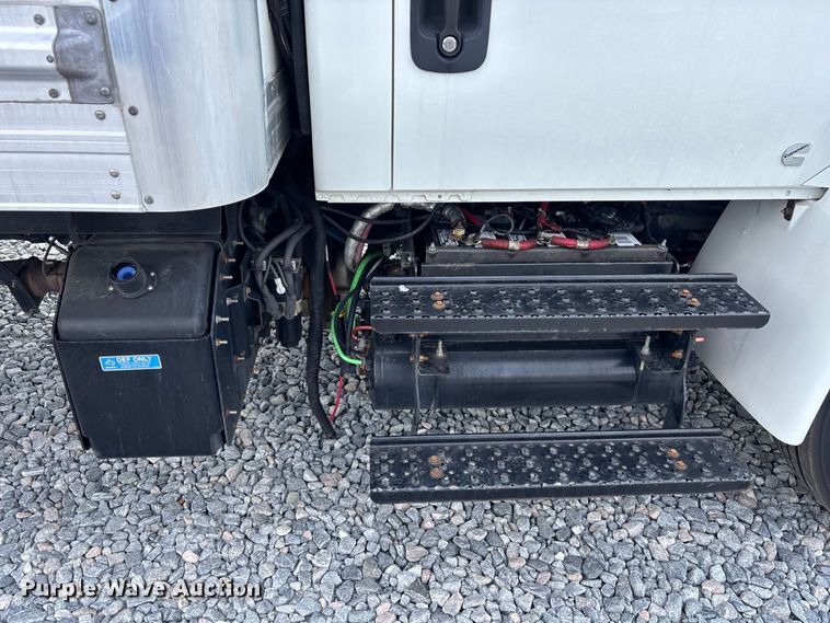 image for item YA3997 2019 International 4300 refrigerated truck