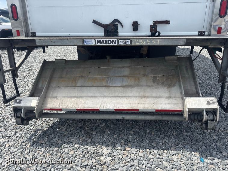image for item YA3997 2019 International 4300 refrigerated truck
