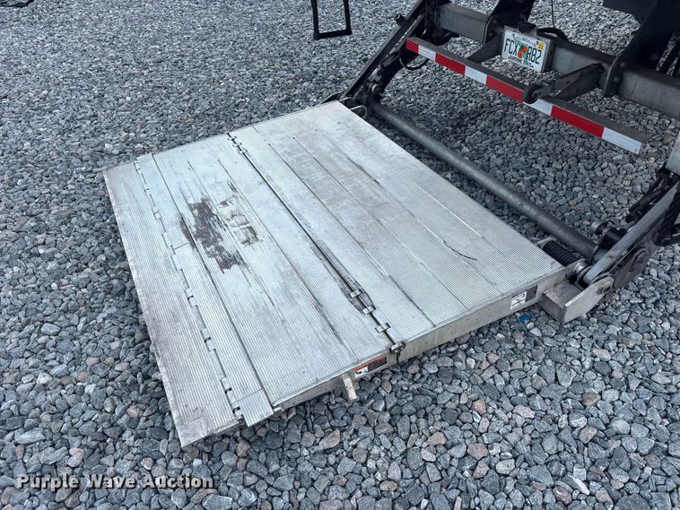 image for item YA3997 2019 International 4300 refrigerated truck