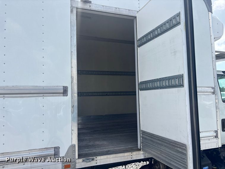 image for item YA3997 2019 International 4300 refrigerated truck
