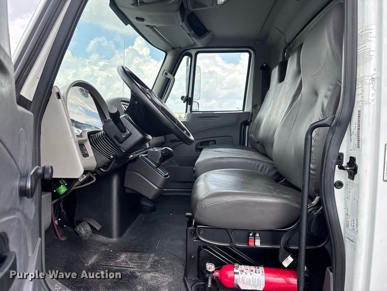 image for item YA3997 2019 International 4300 refrigerated truck