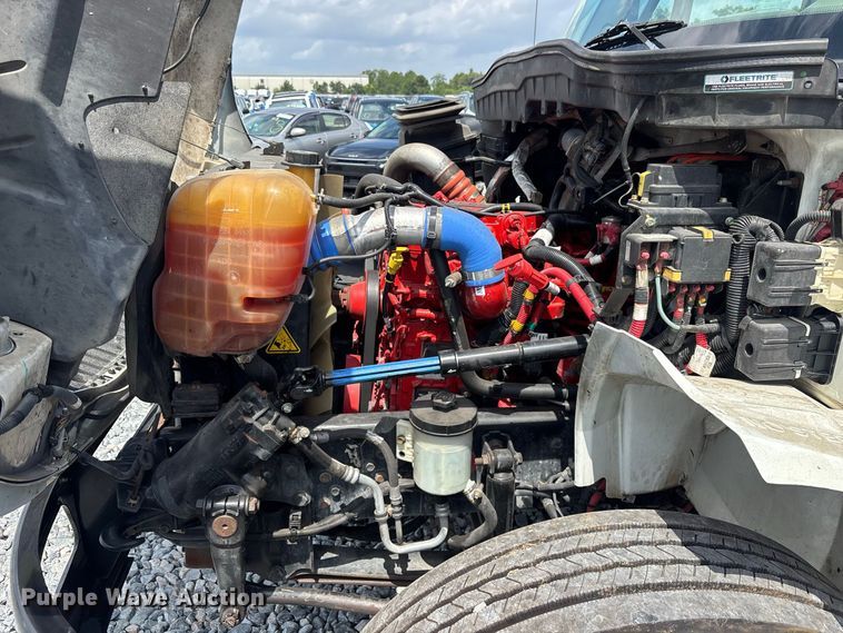 image for item YA3997 2019 International 4300 refrigerated truck