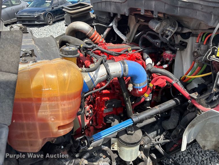 image for item YA3997 2019 International 4300 refrigerated truck