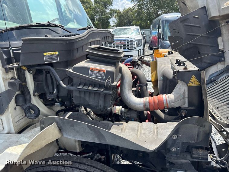 image for item YA3997 2019 International 4300 refrigerated truck