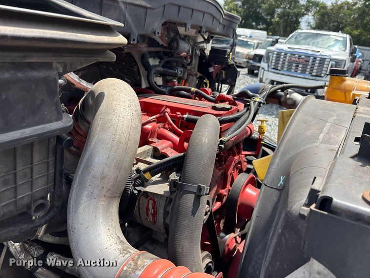 image for item YA3997 2019 International 4300 refrigerated truck