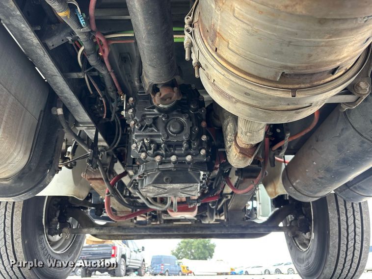 image for item YA3997 2019 International 4300 refrigerated truck