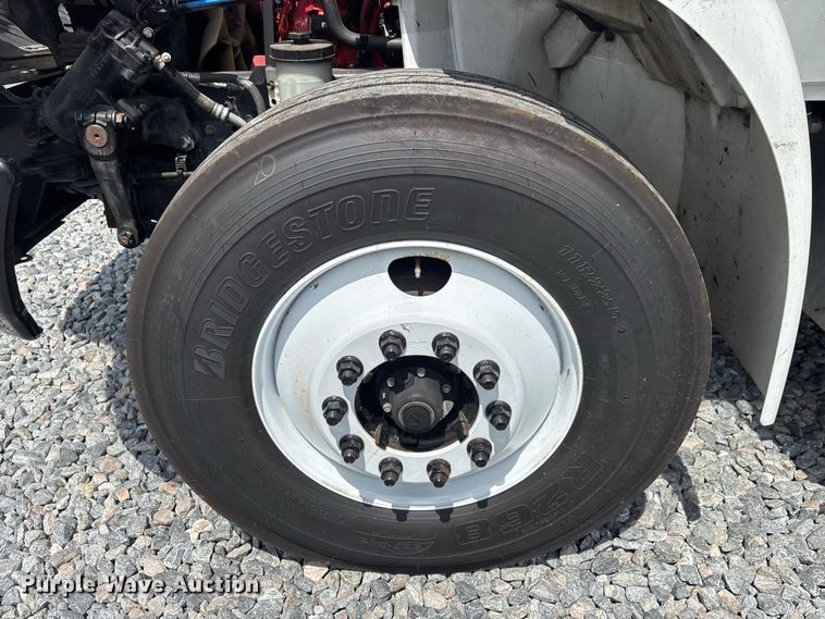image for item YA3997 2019 International 4300 refrigerated truck