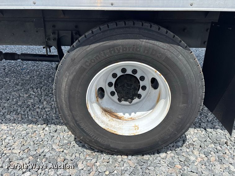 image for item YA3997 2019 International 4300 refrigerated truck