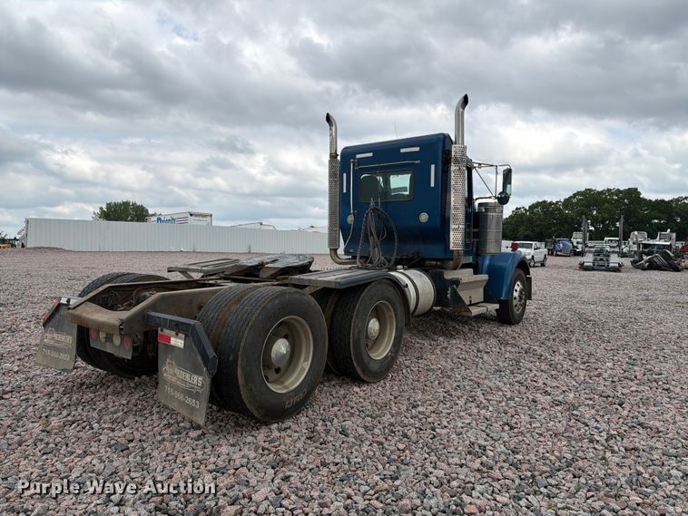 image for item YA4011 2014 Kenworth W9 semi truck