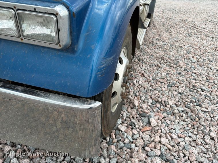 image for item YA4011 2014 Kenworth W9 semi truck