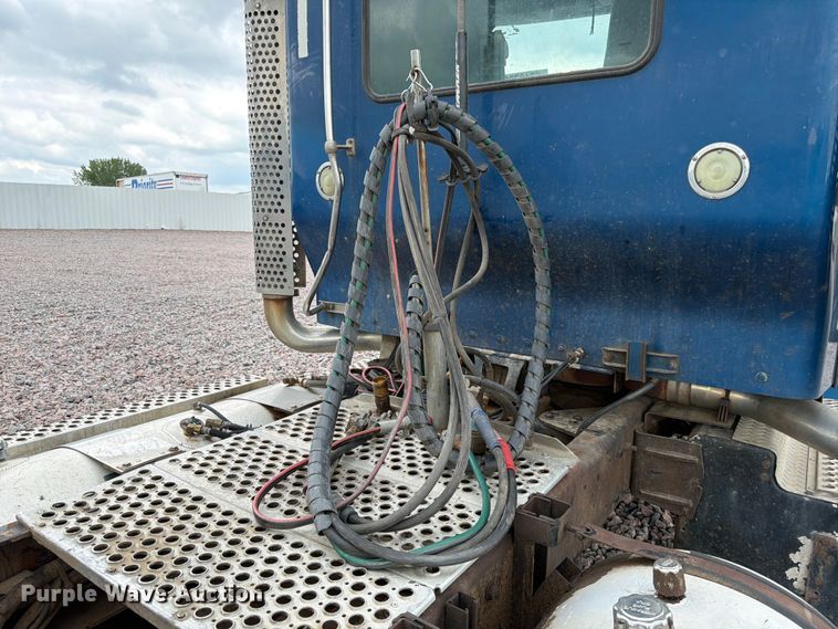 image for item YA4011 2014 Kenworth W9 semi truck