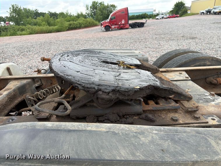 image for item YA4011 2014 Kenworth W9 semi truck