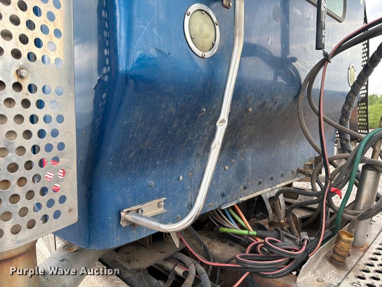 image for item YA4011 2014 Kenworth W9 semi truck