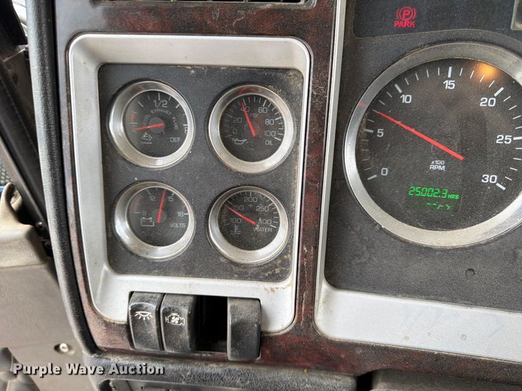 image for item YA4011 2014 Kenworth W9 semi truck