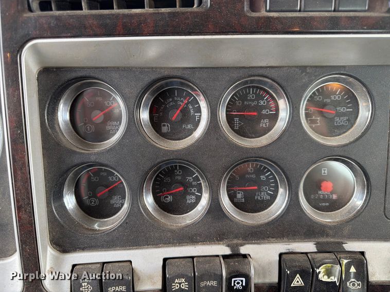 image for item YA4011 2014 Kenworth W9 semi truck