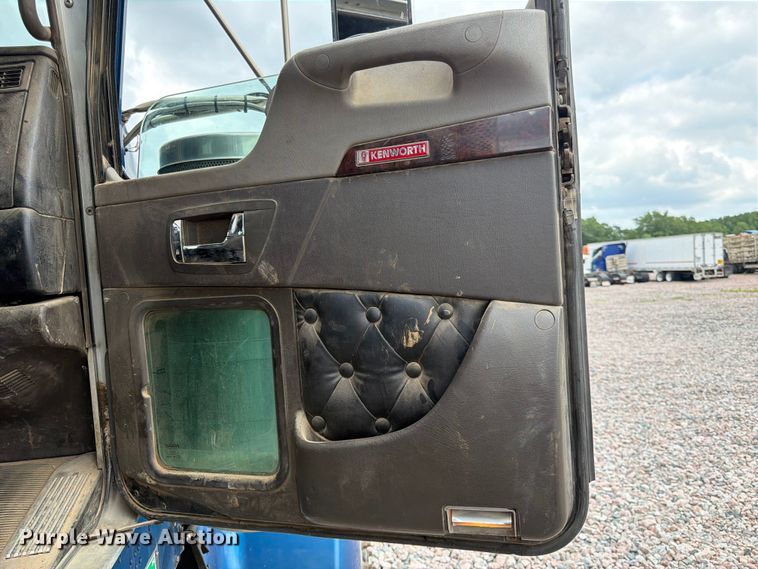 image for item YA4011 2014 Kenworth W9 semi truck
