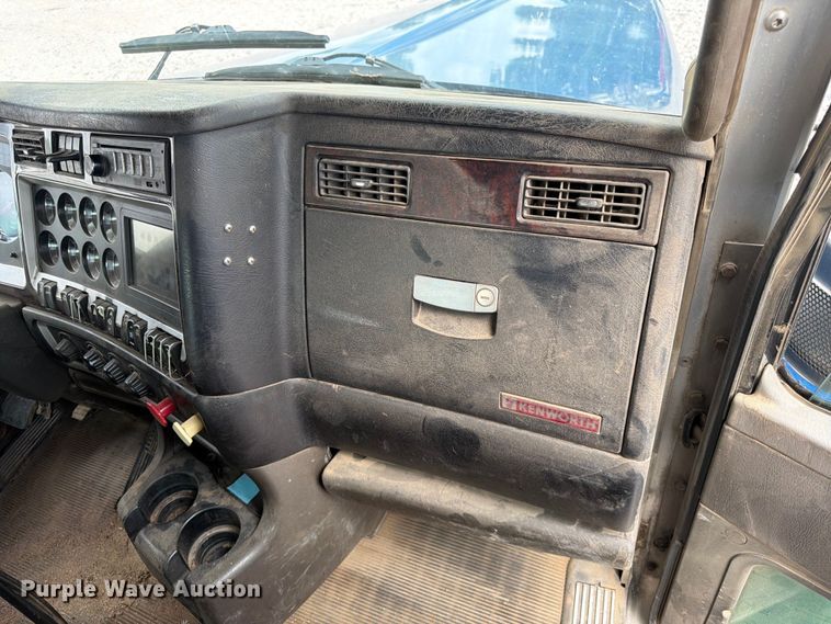image for item YA4011 2014 Kenworth W9 semi truck