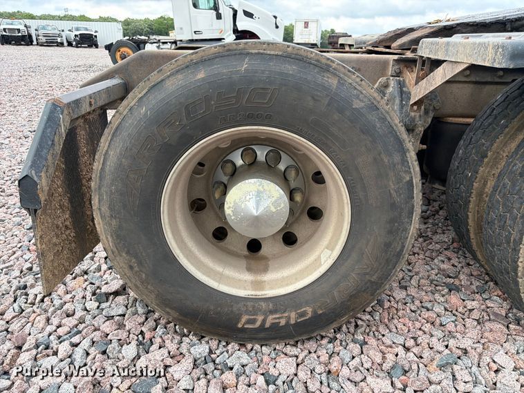 image for item YA4011 2014 Kenworth W9 semi truck