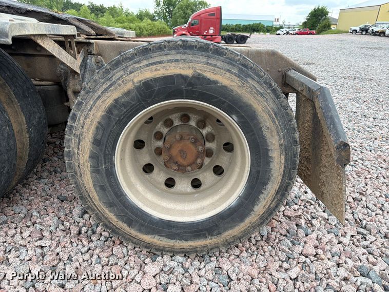 image for item YA4011 2014 Kenworth W9 semi truck