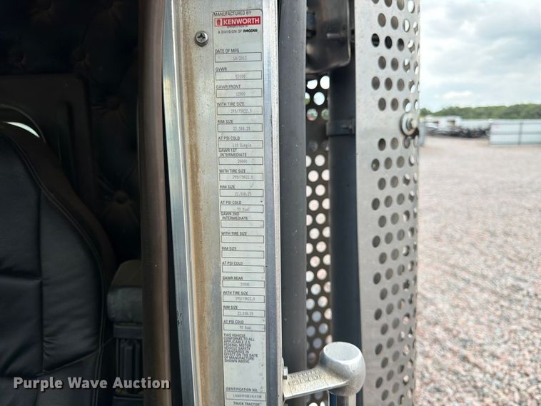 image for item YA4011 2014 Kenworth W9 semi truck