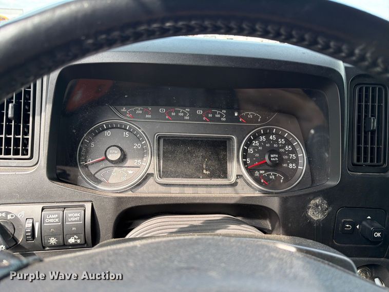 image for item YA4051 2021 International LT625 semi truck