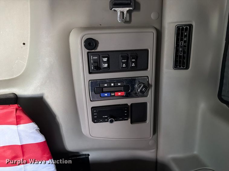 image for item YA4051 2021 International LT625 semi truck