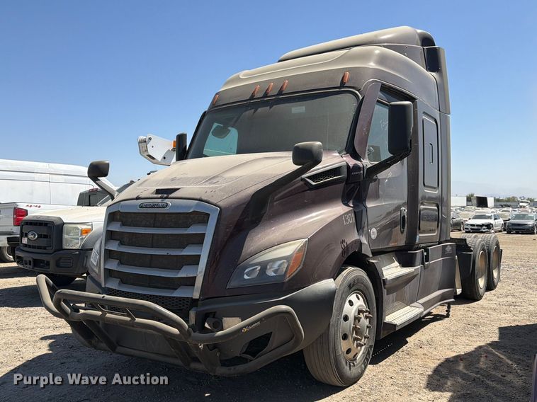 2022 Freightliner Cascadia 116 semi truck