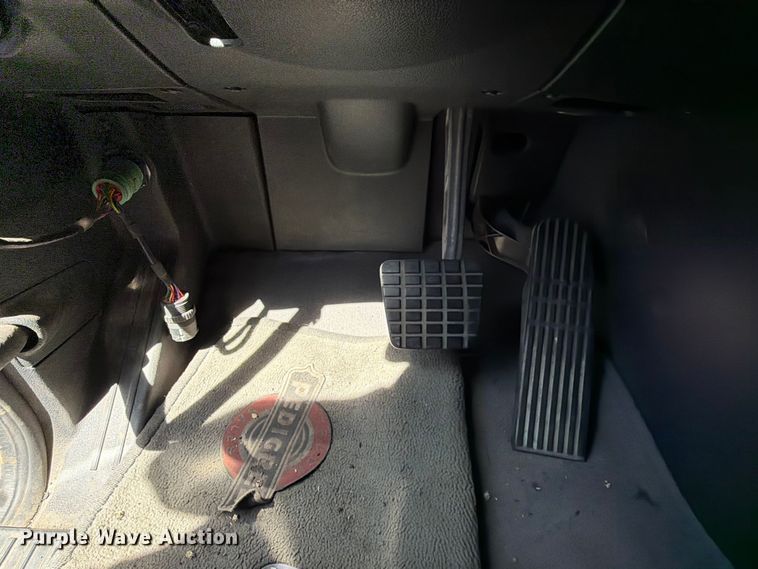 image for item YA4065 2022 Freightliner Cascadia 116 semi truck