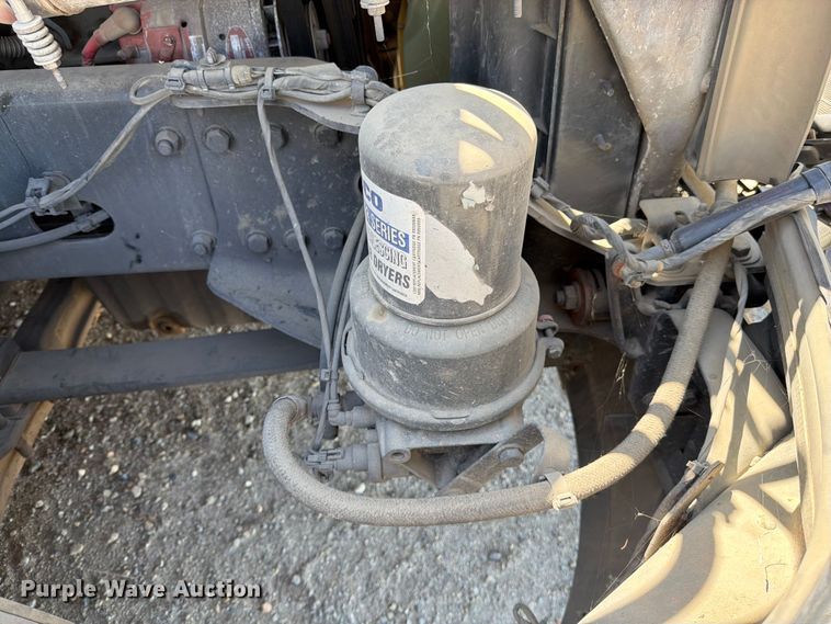 image for item YA4065 2022 Freightliner Cascadia 116 semi truck