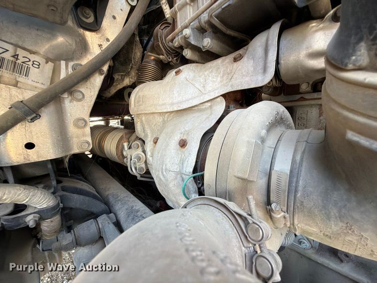 image for item YA4065 2022 Freightliner Cascadia 116 semi truck