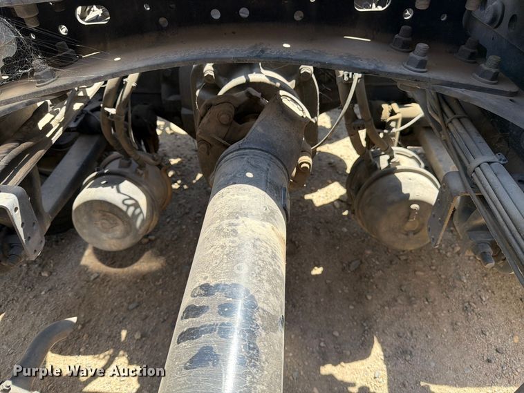 image for item YA4065 2022 Freightliner Cascadia 116 semi truck