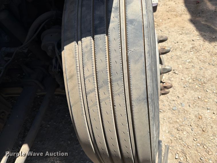 image for item YA4065 2022 Freightliner Cascadia 116 semi truck
