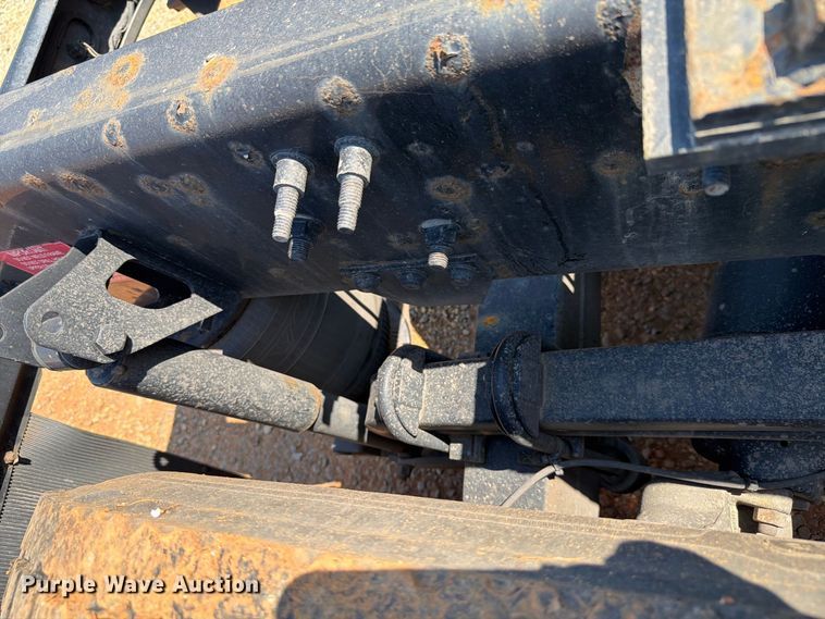 image for item YA4137 2022 Volvo VNL semi truck