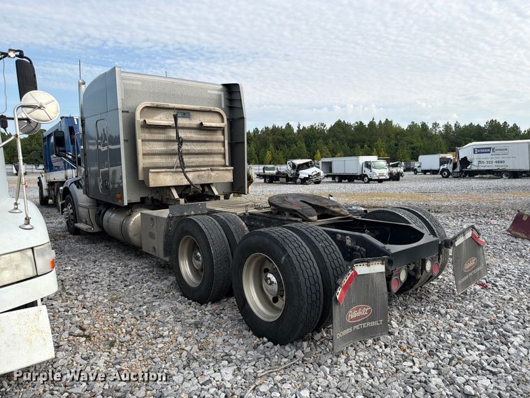 image for item YA4147 2021 Peterbilt 567 semi truck