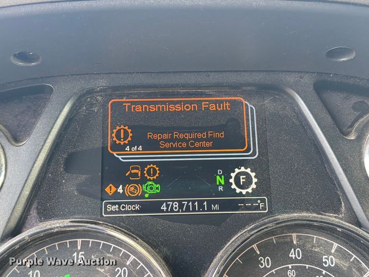 image for item YA4147 2021 Peterbilt 567 semi truck