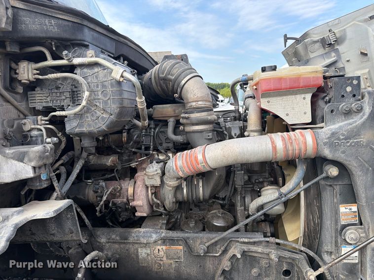 image for item YA4147 2021 Peterbilt 567 semi truck