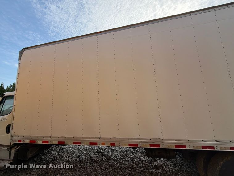 image for item YA4177 2018 Freightliner Business Class M2 box truck