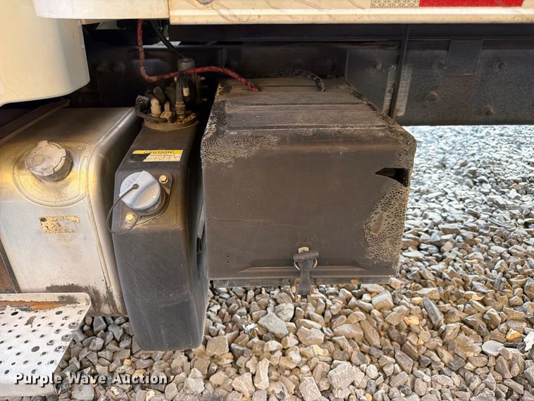 image for item YA4177 2018 Freightliner Business Class M2 box truck
