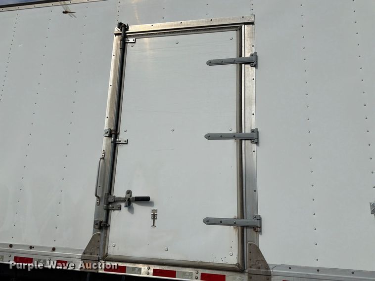 image for item YA4177 2018 Freightliner Business Class M2 box truck